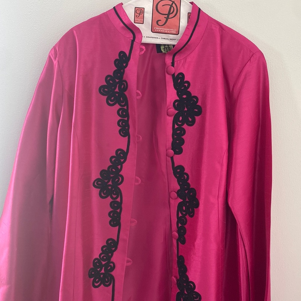 Women’s Fuschia Two-Piece Ashro Dress Suit: Women’s 18